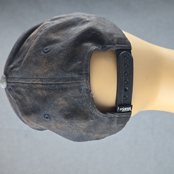 Vans Classic snapback, one size fits all ball cap.. Sew on patch! - Picture 3 of 6